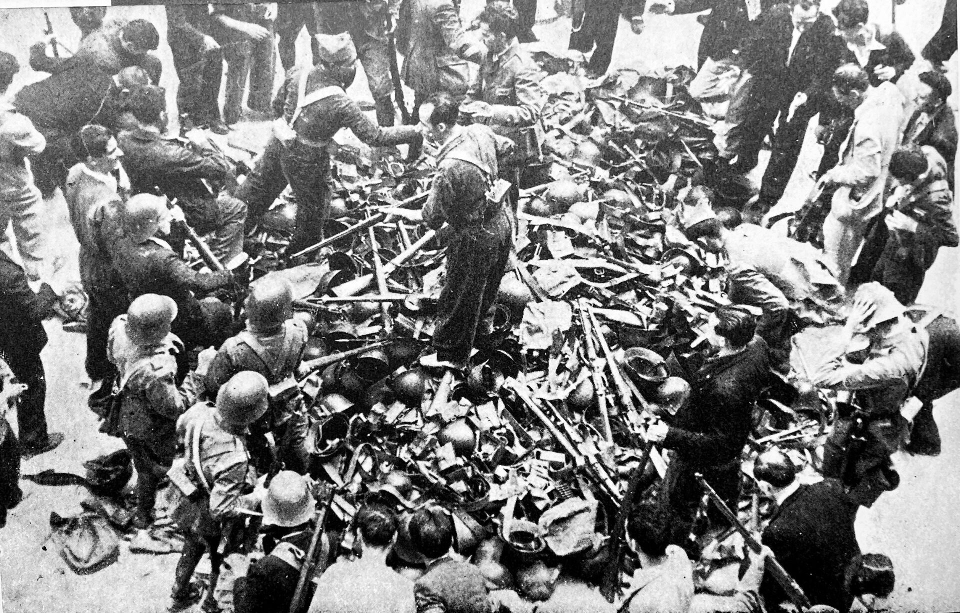 Visions de guerra i de reraguarda. Serie A. (1977) - Image 6